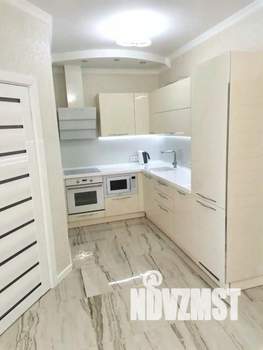 1-к квартира, посуточно, 54м2, 1/1 этаж