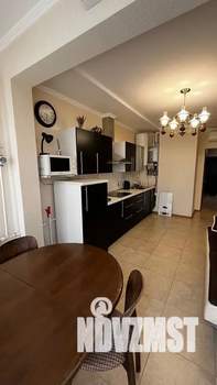 2-к квартира, посуточно, 88м2, 15/16 этаж