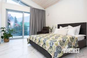 3-к квартира, на длительный срок, 130м2, 2/2 этаж