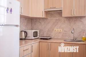 1-к квартира, посуточно, 48м2, 1/1 этаж