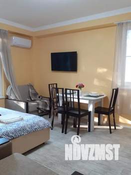 Студия квартира, посуточно, 30м2, 1/7 этаж