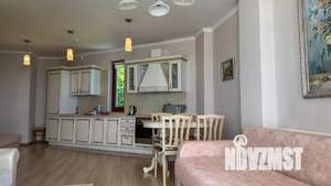 1-к квартира, посуточно, 66м2, 3/7 этаж