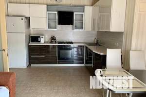 1-к квартира, посуточно, 57м2, 10/10 этаж