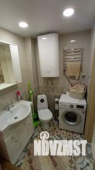 Студия квартира, посуточно, 37м2, 8/8 этаж