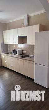 1-к квартира, посуточно, 40м2, 3/3 этаж