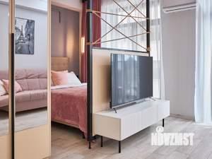 Студия квартира, посуточно, 35м2, 4/12 этаж