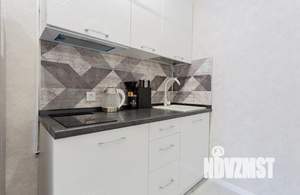 1-к квартира, посуточно, 37м2, 8/12 этаж
