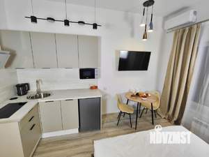 Студия квартира, посуточно, 25м2, 1/18 этаж