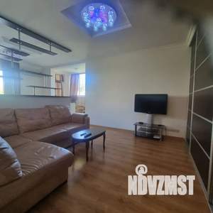 1-к квартира, посуточно, 62м2, 9/16 этаж