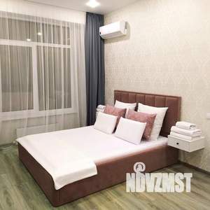 2-к квартира, посуточно, 47м2, 1/1 этаж