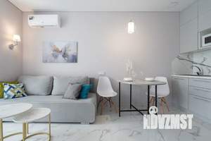 Студия квартира, посуточно, 24м2, 15/19 этаж