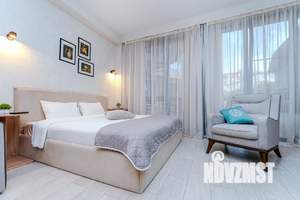 Студия квартира, посуточно, 32м2, 1/11 этаж