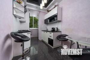 2-к квартира, посуточно, 55м2, 1/1 этаж