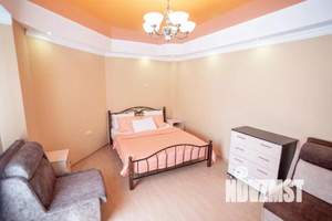 1-к квартира, посуточно, 50м2, 1/1 этаж