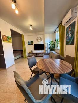 Студия квартира, посуточно, 40м2, 2/5 этаж