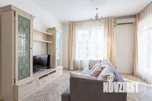Студия квартира, посуточно, 50м2, 2/5 этаж