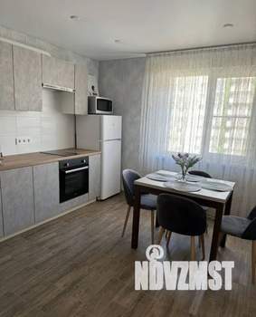 1-к квартира, посуточно, 47м2, 6/10 этаж