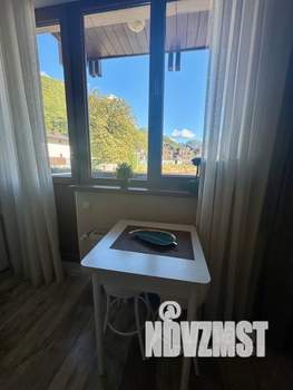 Студия квартира, посуточно, 25м2, 1/5 этаж