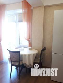 1-к квартира, посуточно, 37м2, 4/12 этаж