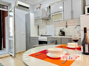 1-к квартира, посуточно, 54м2, 6/9 этаж