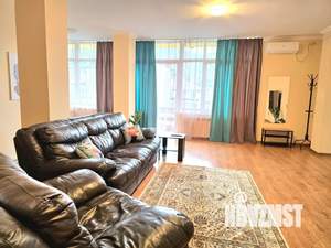 3-к квартира, посуточно, 100м2, 2/4 этаж