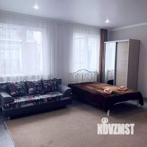 Студия квартира, посуточно, 38м2, 4/5 этаж