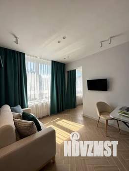 1-к квартира, посуточно, 35м2, 3/20 этаж