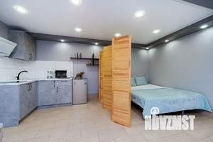 Студия квартира, посуточно, 38м2, 1/3 этаж