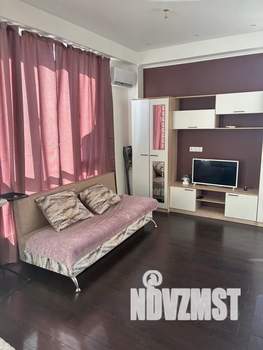 Студия квартира, посуточно, 35м2, 5/8 этаж