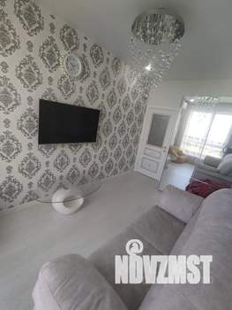 2-к квартира, посуточно, 60м2, 3/3 этаж