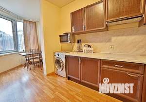 1-к квартира, посуточно, 95м2, 1/1 этаж