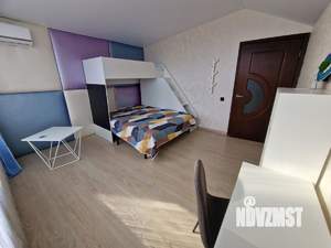 5-к квартира, на длительный срок, 188м2, 2/3 этаж