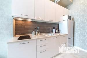 Студия квартира, посуточно, 43м2, 6/13 этаж