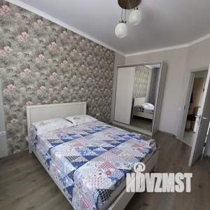 1-к квартира, посуточно, 33м2, 6/9 этаж