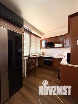 1-к квартира, посуточно, 56м2, 1/1 этаж