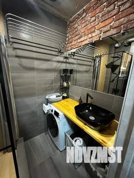 Студия квартира, посуточно, 38м2, 1/4 этаж