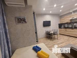 Студия квартира, посуточно, 38м2, 2/4 этаж