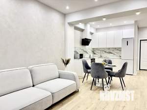 2-к квартира, посуточно, 60м2, 3/18 этаж