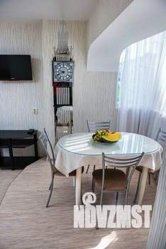 1-к квартира, посуточно, 48м2, 1/1 этаж