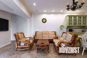 1-к квартира, посуточно, 110м2, 1/1 этаж