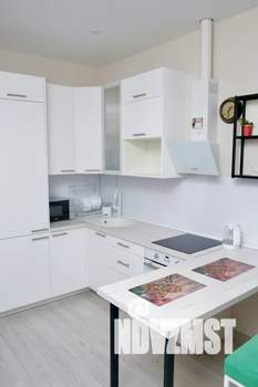 Студия квартира, посуточно, 28м2, 5/20 этаж
