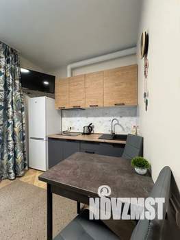 Студия квартира, посуточно, 28м2, 1/6 этаж