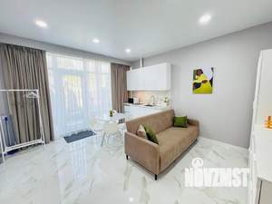 Студия квартира, посуточно, 35м2, 1/3 этаж