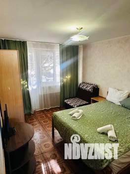 1-к квартира, посуточно, 23м2, 1/2 этаж