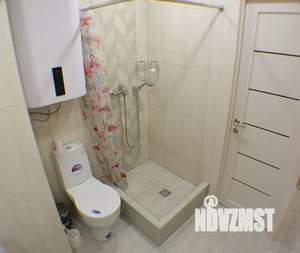 Студия квартира, посуточно, 27м2, 1/5 этаж