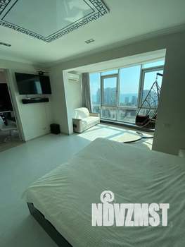 2-к квартира, посуточно, 62м2, 6/18 этаж