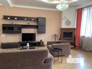 3-к квартира, на длительный срок, 104м2, 3/4 этаж