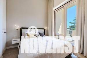 1-к квартира, посуточно, 50м2, 2/3 этаж