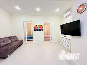 1-к квартира, посуточно, 60м2, 1/1 этаж