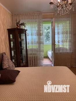 4-к квартира, посуточно, 32м2, 2/5 этаж